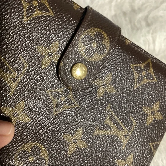 SOLD………..Louis Vuitton Monogram Porte Papier Code SP0979 Zip Snap Wallet - Picture 8 of 15